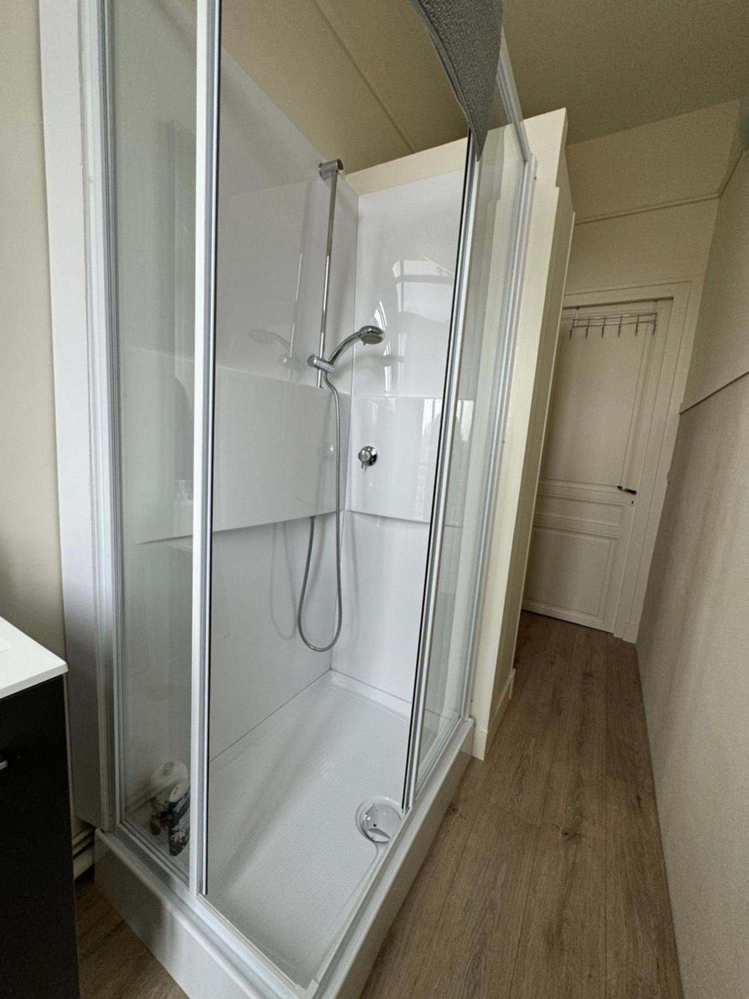 Sunny Apt On D-Day Beach With Parking Saint-Come-de-Fresne ภายนอก รูปภาพ