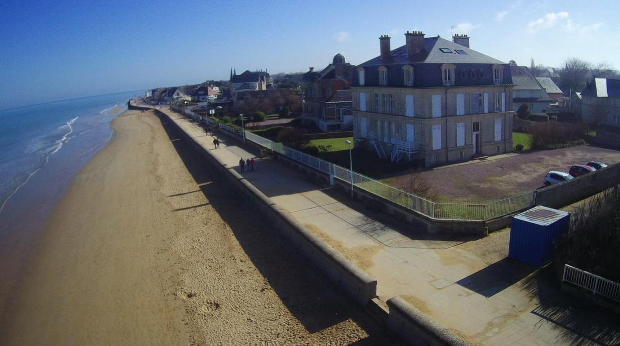 Sunny Apt On D-Day Beach With Parking Saint-Come-de-Fresne ภายนอก รูปภาพ